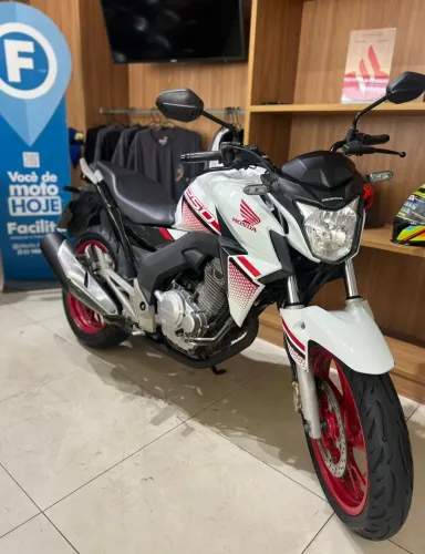 Honda CB 250F Twister 250 cc