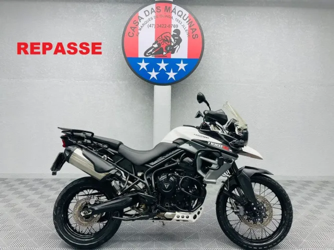 Triumph Tiger 800 Xcx