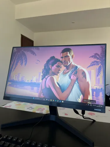 Monitor Gamer Samsung T350 22? Full HD IPS 75Hz FreeSync HDMI