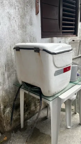 Baú em ótimo estado para vender ligeiro
