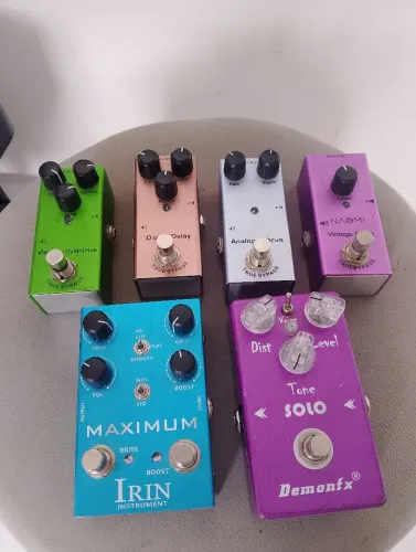 Pedais de guitarra