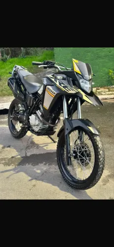 Xre 300 , bico M advanture