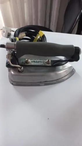 Ferro de passar industrial Giffer