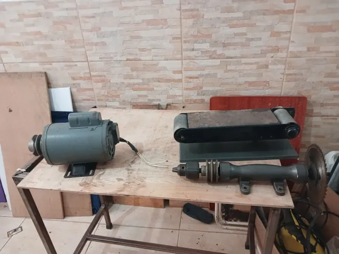 Motor monofásico KOHLBACH 1.0, lixadeira de cinta e eixo com mandril e serra circular