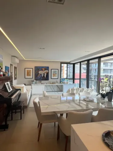 Exclusivo Frente Mar em Jurerê | 1 Apartamento por Andar | 3 Suítes