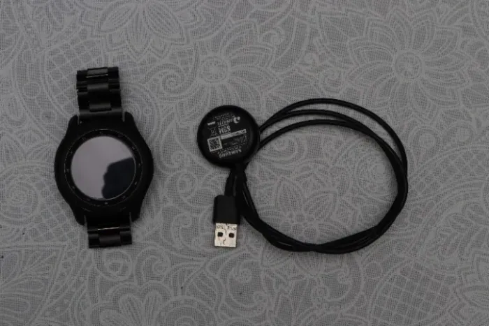 Smartwatch samsung modelo SM-R800