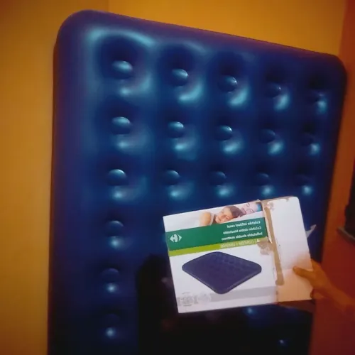 Vendo esse colchão inflável ortopédico casal em ótimas condições.