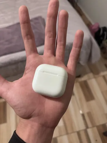 AirPods 4 versão sem cancelamento de ruído