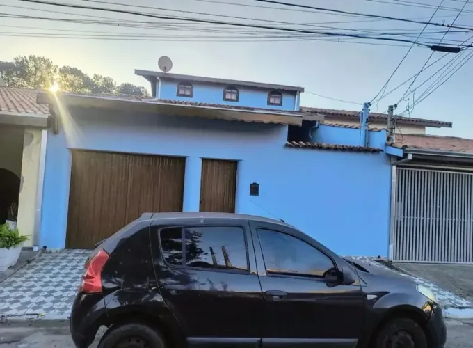 Venda: Casa Em Condomínio Fechado No Resid. Jd. Das Flores.