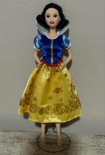 Boneca Branca de neve Disney 