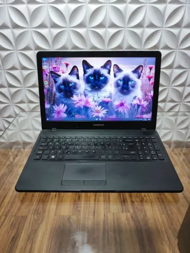 Notebook 8 RAM DDr4/ bateria boa, perfeito estado zero