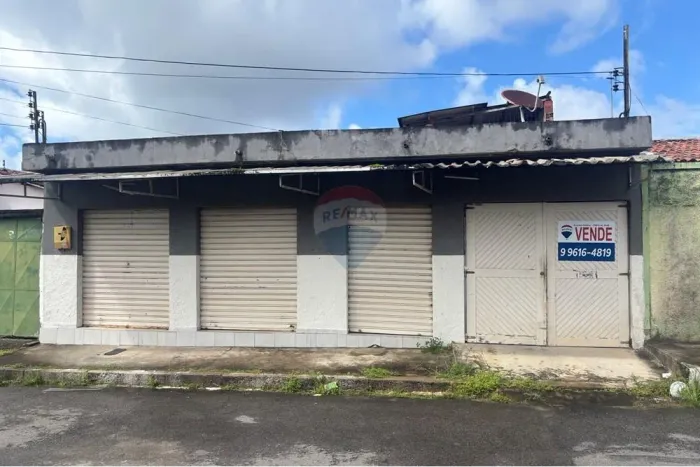 Casa Comercial no Benedito Bentes - Ótima Oportunidade!