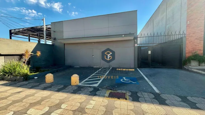 LOCALIZAÇÃO PRIVILEGIADA! Imóvel comercial com 795m² na Av. Francisco Rodrigues Filho disp