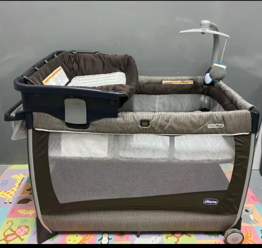 Berço Portátil Chicco Lullaby Magic Dobrável com Bolsa