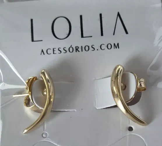 Par de brincos novos folhado a ouro 