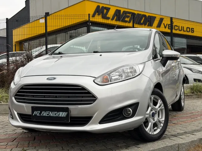 Ford Fiesta 1.6 16V Flex Aut. 5P 2015