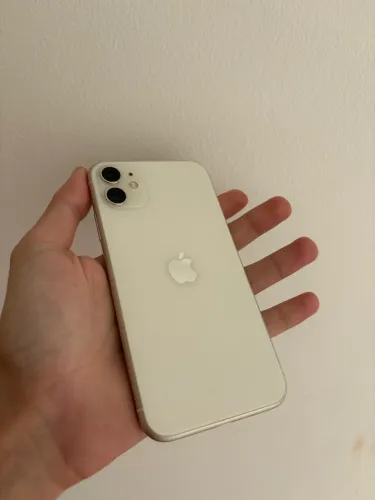 iPhone 11 - 128GB