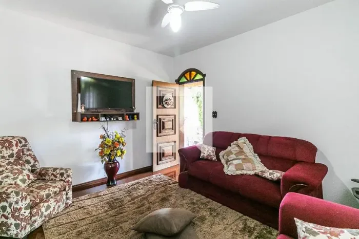 Casa à Venda - Santa Rosa, 3 Quartos, 315 m2