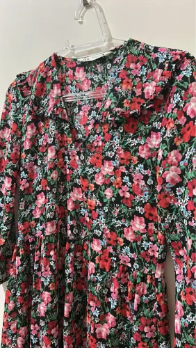 Vestido floral tamanho P Zara