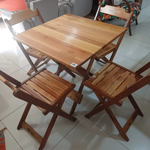 Jogo de mesa 4 cadeiras 70x70 madeira