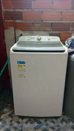 Máquina de lavar Panasonic 16 kg.