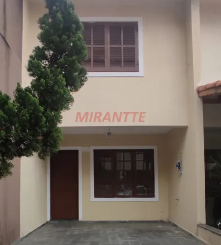 Cond. fechado de 132m² com 3 quartos em Parque Casa De Pedra