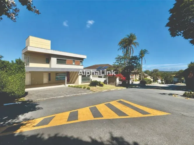Casa com 3 dormitórios à venda, 306 m² por R$ 1.890.000,00 - Granja Viana - Carapicuíba/SP