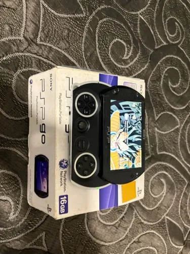 PSP GO