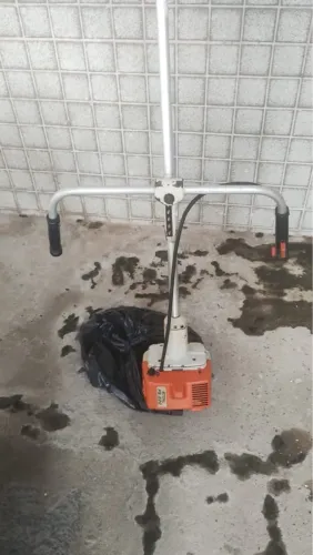 Roçadeira Stihl FS 220