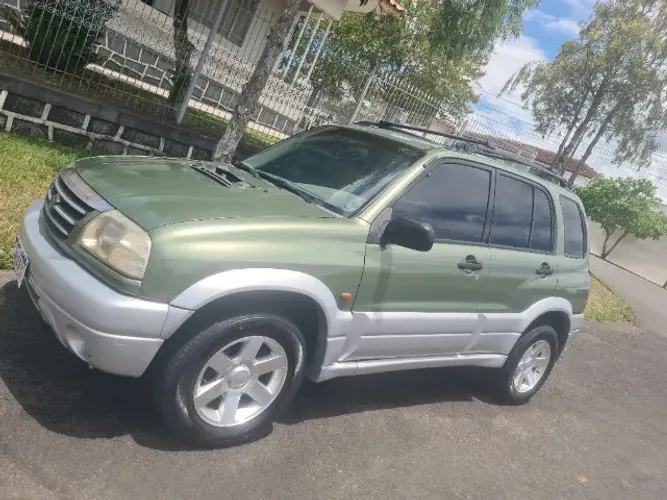 Suzuki Grand Vitara 2.0 16V 4x2/4x4 5P Mec. 2001