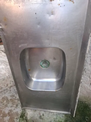 Pia de alumínio