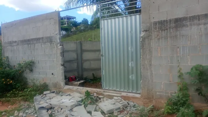LOTE MURADO A VENDA EM PADRE GABRIEL CARIACICA