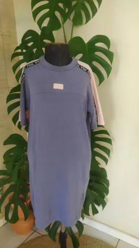 Vestido em malha fila Tam M