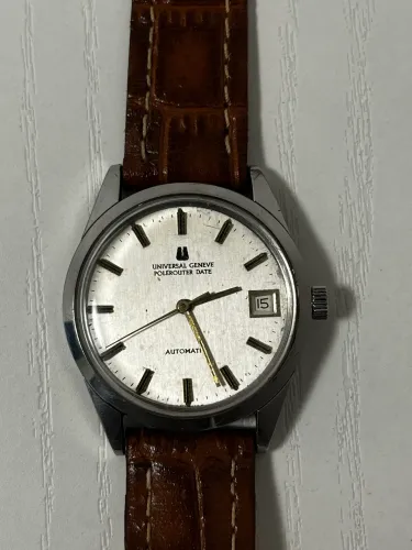 Universal Genève Polerouter Date