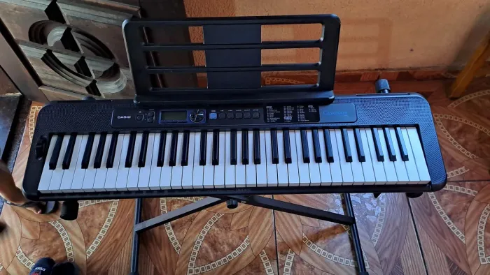 Teclado Casio CT-S300 Conservado + Kit Incluso.