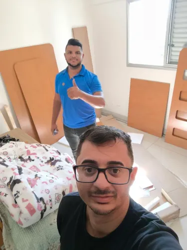 Montagem de móveis