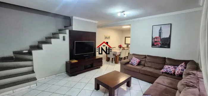 Casa em Vila Gumercindo com 130m²