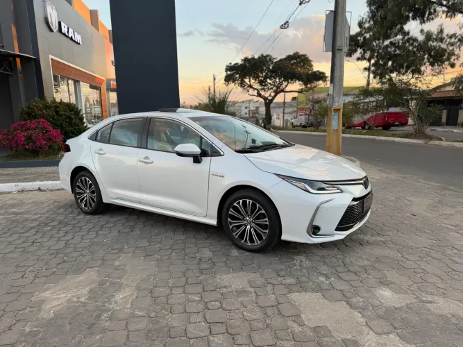 Toyota Corolla Altis Prem. Hybrid 1.8 Flex AUT 2022