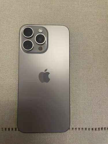 IPhone 15 Pro Max - 256GB - 84% Bateria - Titânio