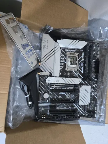 Placa-mãe ASUS PRIME Z690-P WiFi 6 (LGA 1700) PCIe 5.0, DDR5 14+1 DrMOS - Funcionando 100%