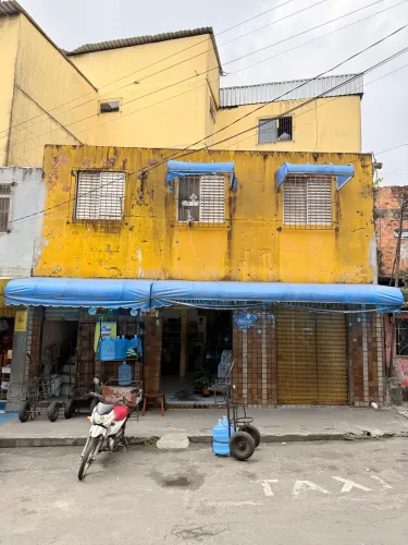 VENDO PREDIO COMERCIAL