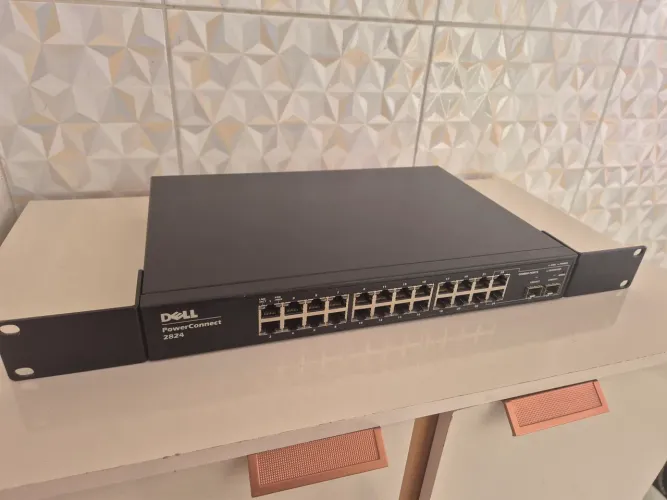 Switch Dell power connect 2824