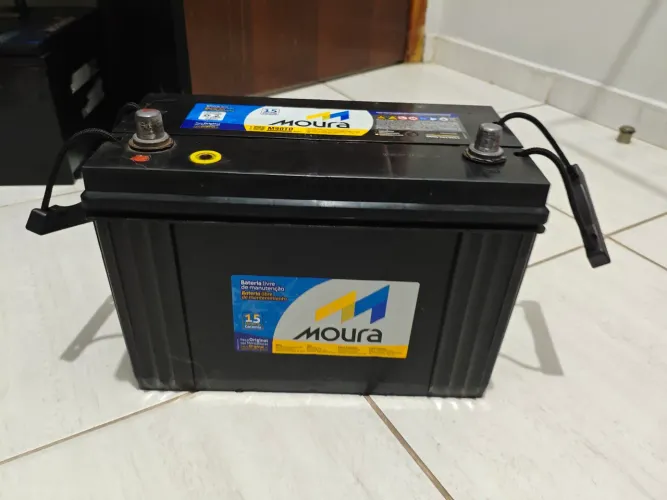 Bateria 90 amperes Moura Semi nova 08/2025 valor sem troca 