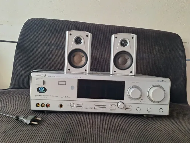Philips FR996 Digital AV Surround Receiver (da linha Match III Line) 