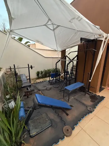 Aparelhos de academia completa