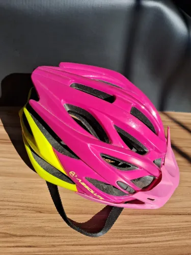 Capacete de ciclismo feminino