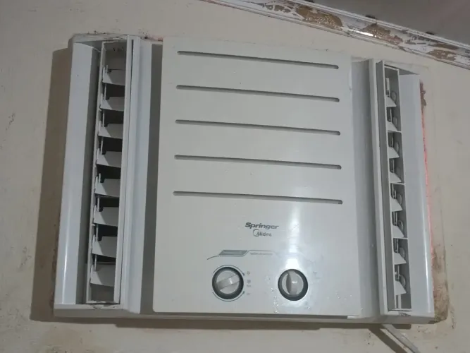 Ar condicionado Springer 10.000 BTUs