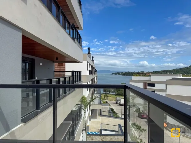 Apartamento - 3 suítes - 2 vagas - Vista mar - João Paulo - Florianópolis - Santa Catarina