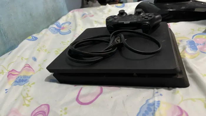 PS4 USADO COM DEFEITO
