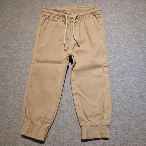 Calça Jogger Tam. 2 (Lojas Riachuelo)